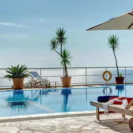Villa Paramonas Sleeps 10 Pool Air Con Wifi Paramonas (Corfu)