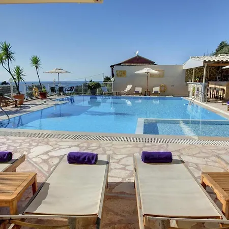 Paramonas Sleeps 10 Pool Air Con Wifi * Paramonas (Corfu)