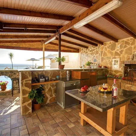 Paramonas Sleeps 10 Pool Air Con Wifi Villa *