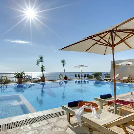 Villa Paramonas Sleeps 10 Pool Air Con Wifi *